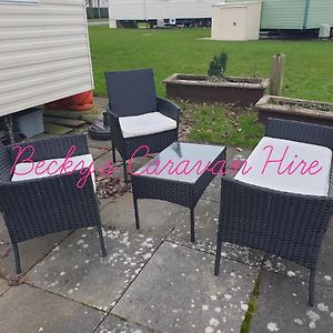 Becky'S Caravan At Marton Mere